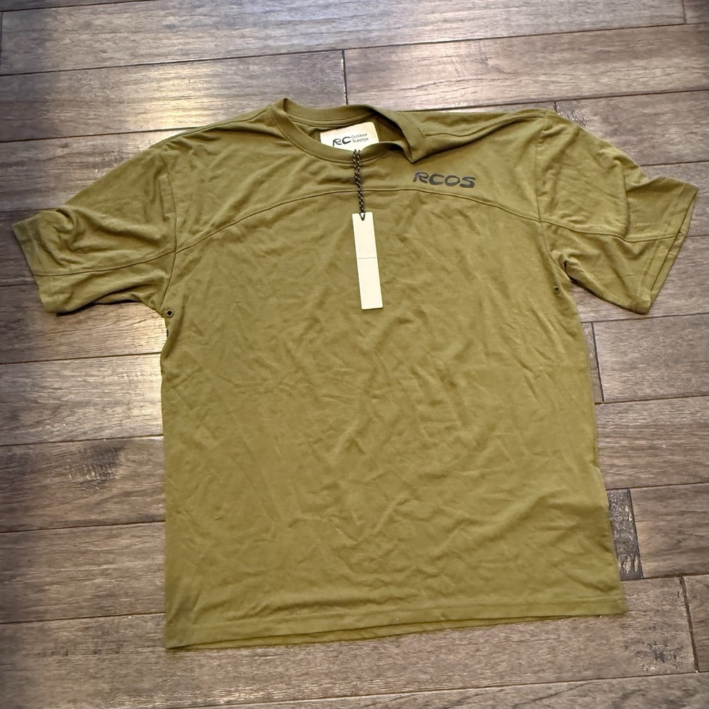 New RC Supply Co T Shirt Men's Size Medium